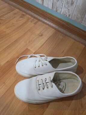Tuckernuck Ivory Canvas Bea Sneakers Coastal Preppy Size 8.5